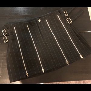 Dollhouse Black Zip Detail Mini Skirt 🔲Size 7/8/M